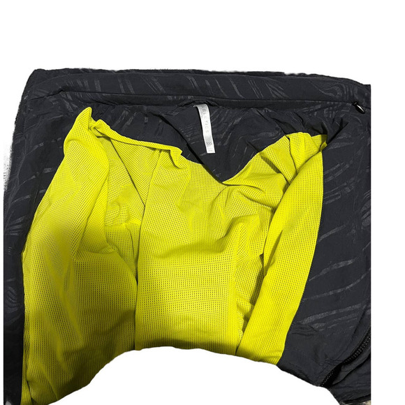 Fabletics Women’s Stace Woven Cropped Jacket / Black And Yellow - Picture 11 of 15